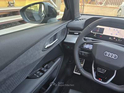 Audi Q3 SPB TDI 110 kW S tronic Line edition Nero usata Brusciano