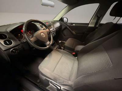 Volkswagen Tiguan Tiguan 2.0 tdi Sport Grigio usata Torbole Casaglia