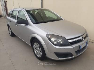 Opel Astra SW 1.7 CDTi 101cv Enjoy Argento usata Castelnovo di Sotto