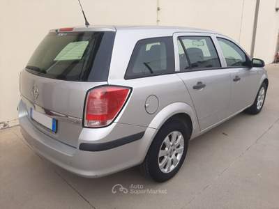 Opel Astra SW 1.7 CDTi 101cv Enjoy Argento usata Castelnovo di Sotto