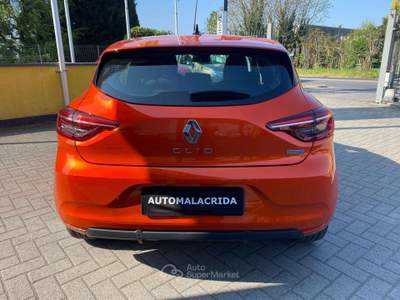 Renault Clio Clio V 2019 1.6 E-Tech full hybrid Equilibre 145cv auto Arancione usata Arcore