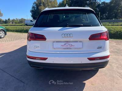 Audi Q5 AUDI Q5 II 2017 40 2.0 tdi Business quattro 190cv s-tronic Bianco usata Sabaudia