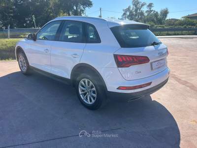 Audi Q5 AUDI Q5 II 2017 40 2.0 tdi Business quattro 190cv s-tronic Bianco usata Sabaudia