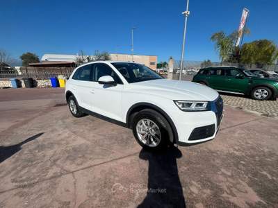 Audi Q5 AUDI Q5 II 2017 40 2.0 tdi Business quattro 190cv s-tronic Bianco usata Sabaudia