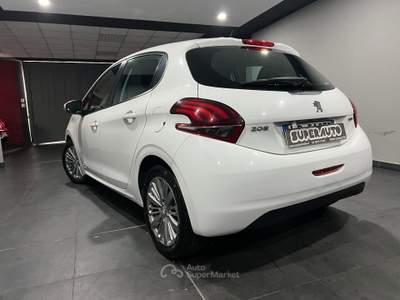 Peugeot 208 BlueHDi 75cv 5 porte Allure Bianco usata Atena lucana