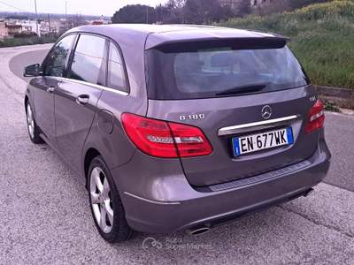 Mercedes-Benz Classe B Mercedes-benz B 180 CDI BlueEFFICIENCY Premium usata Cassano delle Murge