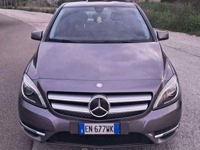 Mercedes-Benz Classe B Mercedes-benz B 180 CDI BlueEFFICIENCY Premium usata Cassano delle Murge