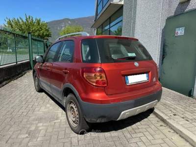 Fiat Sedici 1.6 Emotion 4x4 Rosso usata Montagna in Valtellina