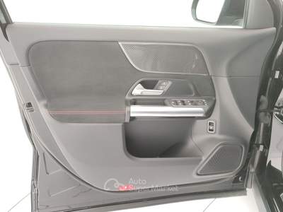 Mercedes-Benz GLA Gla 180 d premium auto Nero usata Livorno