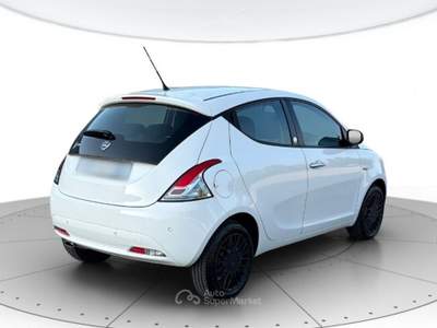 Lancia Ypsilon Ypsilon 1.2 silver ecochic gpl 69cv Bianco usata Venezia