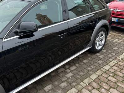 Audi A4 Unico proprietario -non fumatore-tenuta sempre in garage Nero usata Guastalla