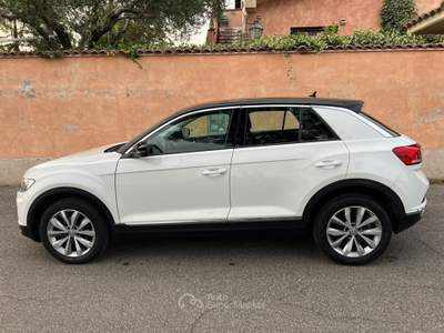 Volkswagen T-Roc nessun finanziamento obbligatorio - anche in contanti Bianco usata Roma