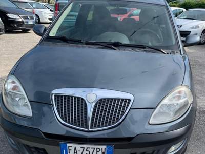 Lancia Ypsilon unico proprietario Grigio usata Montesarchio