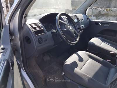 Volkswagen Transporter T5 con gancio Argento usata Arco