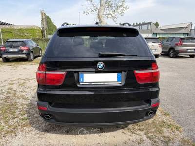 BMW X5 Autovettura in eccellenti condizioni, trazione integrale 4X4 Nero usata VILLORBA