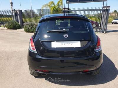 Lancia Ypsilon 1.2 69 CV 5 porte Gold Nero usata Taranto