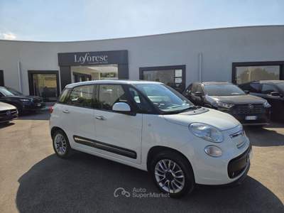 Fiat 500L 1.3 Multijet 95 CV Lounge Bianco usata Taranto