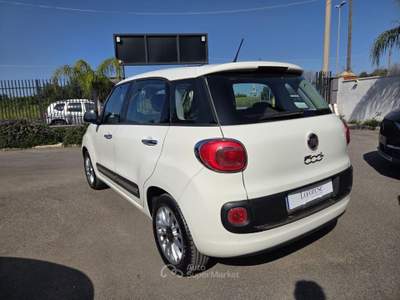 Fiat 500L 1.3 Multijet 95 CV Lounge Bianco usata Taranto