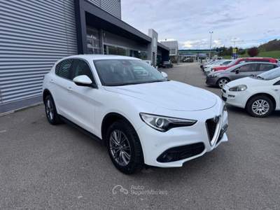 Alfa Romeo Stelvio 2.2 Turbodiesel perla 210 CV AT8 Q4 Super 4x4 4WD Bianco usata Sant'Angelo in vado
