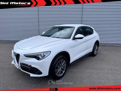 Alfa Romeo Stelvio 2.2 Turbodiesel perla 210 CV AT8 Q4 Super 4x4 4WD Bianco usata Sant'Angelo in vado