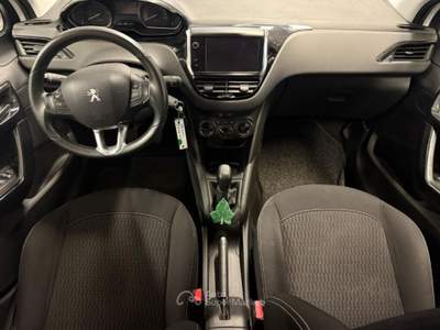 Peugeot 208 1° serie PureTech 82 5 porte Active Bianco usata Siena