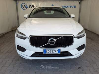 Volvo XC60 B4 (d) AWD Geartronic Momentum *GANCIO TRAINO* Bianco usata Firenze