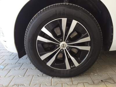 Volvo XC60 B4 (d) AWD Geartronic Momentum *GANCIO TRAINO* Bianco usata Firenze