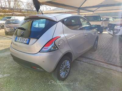 Lancia Ypsilon con 26 Euro 450 km Bronzo usata Padova