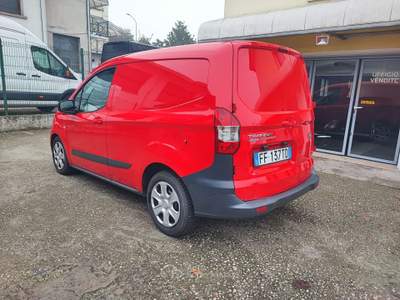 Ford Courier Euro 6B Tdci usata Padova