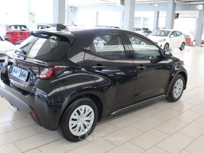Toyota Yaris Hybrid 115 Active Nero usata Casalmaggiore
