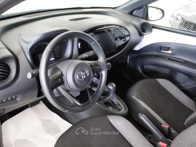 Toyota Aygo X 1.0B (72 CV) Active S-CVT Bianco usata Casalmaggiore
