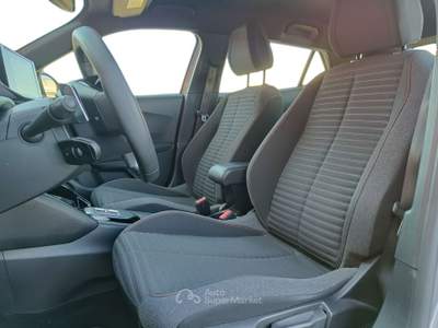 Peugeot 2008 1.2 puretech Active Pack s&s 130cv eat8 usata Pistoia