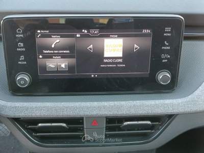 Skoda Kamiq 1.0 TSI Black Dots 85kW Bianco usata Pistoia