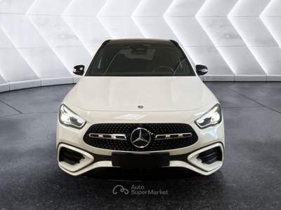 Mercedes-Benz GLA GLA 200 d AMG Line Adv Plus Bianco usata Napoli
