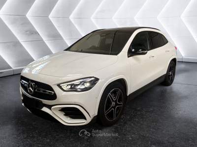 Mercedes-Benz GLA GLA 200 d AMG Line Adv Plus Bianco usata Napoli