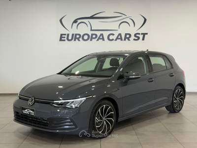 Volkswagen Golf 1.0 eTSI 110cv EVO Life DSG Grigio usata Caresanablot