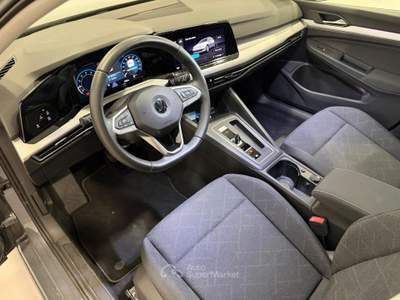 Volkswagen Golf 1.0 eTSI 110cv EVO Life DSG Grigio usata Caresanablot