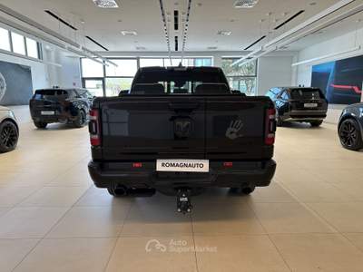 Dodge RAM RAM 1500 QUAD CAB MID BOX 5.7 HEMI V8 AUT (295KW) Nero usata Forlì