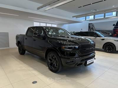 Dodge RAM RAM 1500 QUAD CAB MID BOX 5.7 HEMI V8 AUT (295KW) Nero usata Forlì