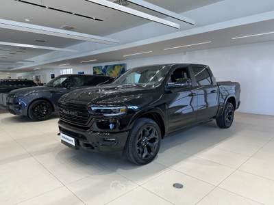 Dodge RAM RAM 1500 QUAD CAB MID BOX 5.7 HEMI V8 AUT (295KW) Nero usata Forlì