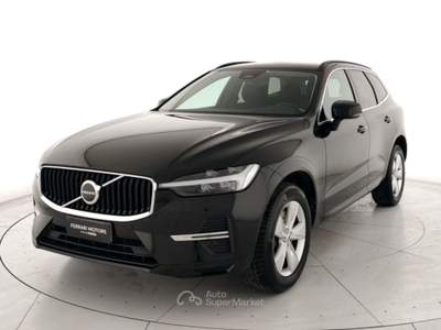 Volvo XC60 Xc60 2.0 b4 momentum awd auto Nero usata Porto Mantovano