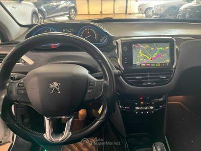 Peugeot 2008  1.6 allure  Bianco usata Cuneo