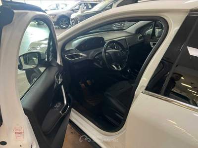 Peugeot 2008  1.6 allure  Bianco usata Cuneo