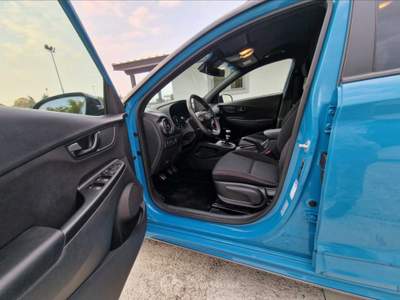 Hyundai Kona Kona 1.0 t-gdi 48v nline 120cv Blu/Azzurro usata San Secondo di Pinerolo