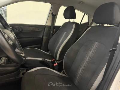 Hyundai i10 I10 1.0 tech Bianco usata Cuneo
