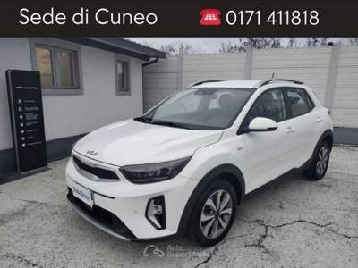Kia Stonic  1.0 urban techno&design pack Bianco usata Cuneo