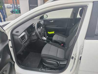 Kia Stonic  1.0 urban techno&design pack Bianco usata Cuneo