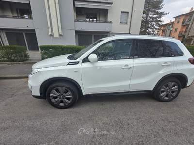 Suzuki Vitara unico proprietario -sensore parcheggio anteriore Bianco usata montevarchi
