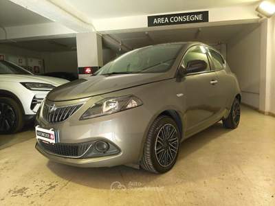Lancia Ypsilon Ypsilon 1.0 FireFly 5 porte S&S Hybrid Gold Grigio usata RENDE