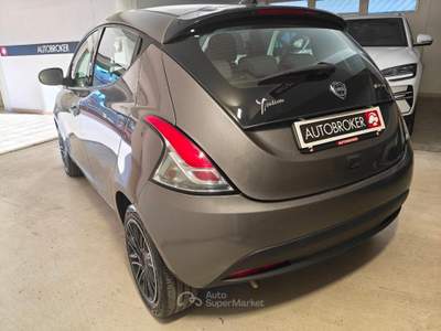 Lancia Ypsilon Ypsilon 1.0 FireFly 5 porte S&S Hybrid Gold Grigio usata RENDE